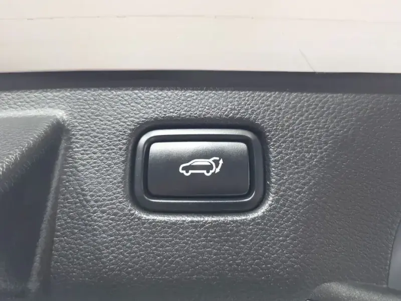 2024 Kia Seltos с пробегом 23 504 км