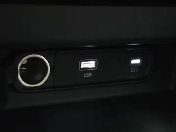 2025 Kia Seltos с пробегом 7 802 км