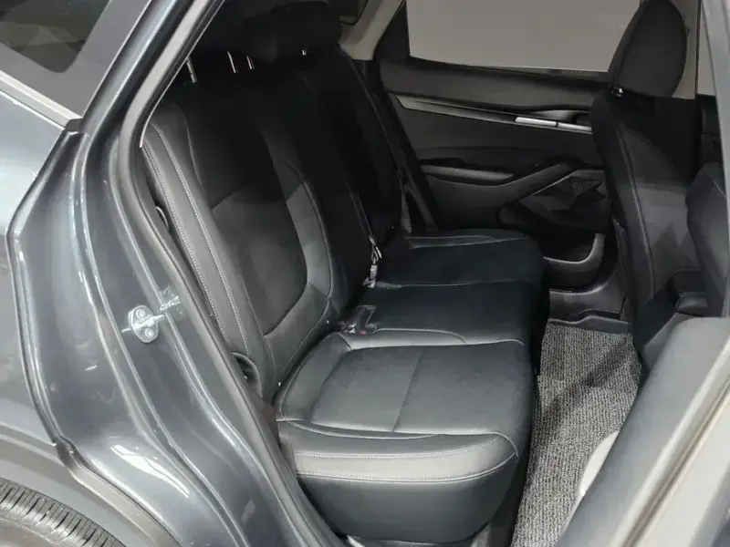 2025 Kia Seltos с пробегом 7 802 км