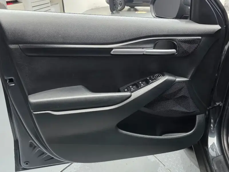 2025 Kia Seltos с пробегом 7 802 км