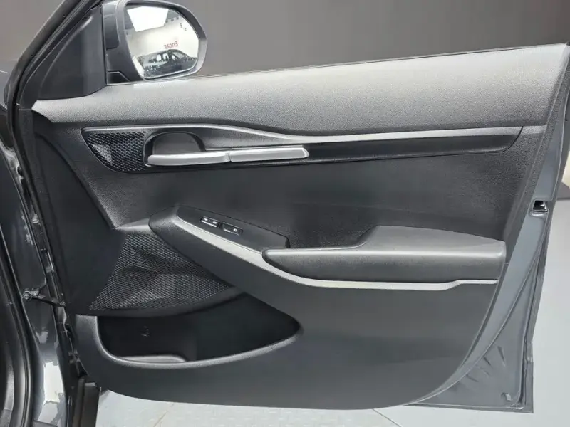 2025 Kia Seltos с пробегом 7 802 км
