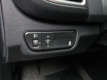 2025 Kia Seltos с пробегом 7 802 км