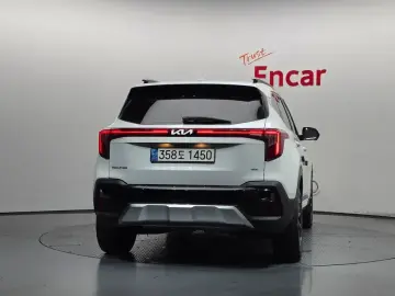 2023 Kia Seltos с пробегом 13 919 км