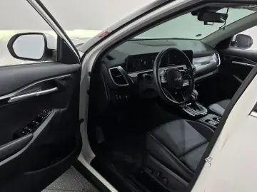 2023 Kia Seltos с пробегом 13 919 км