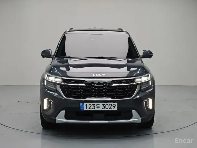 2022 Kia Seltos с пробегом 22 536 км