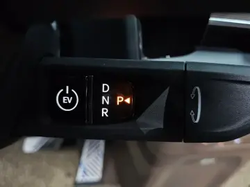 2023 Kia EV9 с пробегом 16 789 км