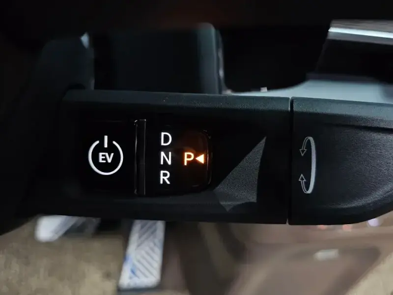 2023 Kia EV9 с пробегом 16 789 км