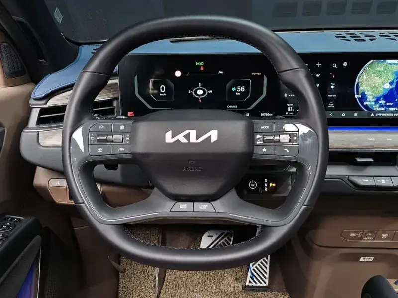 2023 Kia EV9 с пробегом 16 789 км