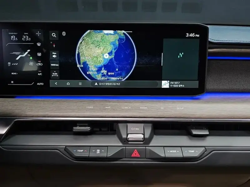 2023 Kia EV9 с пробегом 16 789 км