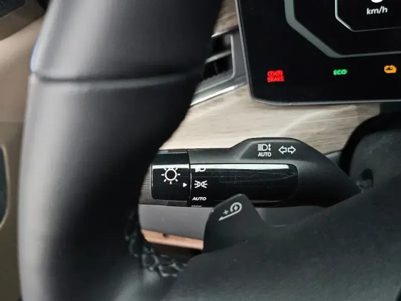 2023 Kia EV9 с пробегом 16 789 км