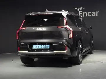 2024 Kia EV9 с пробегом 13 872 км