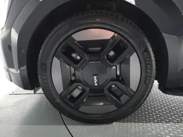 2024 Kia EV9 с пробегом 13 872 км
