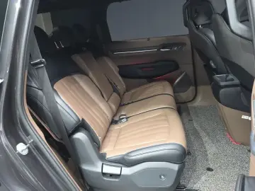 2024 Kia EV9 с пробегом 13 872 км