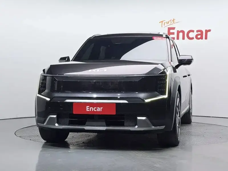 2023 Kia EV9 с пробегом 80 997 км