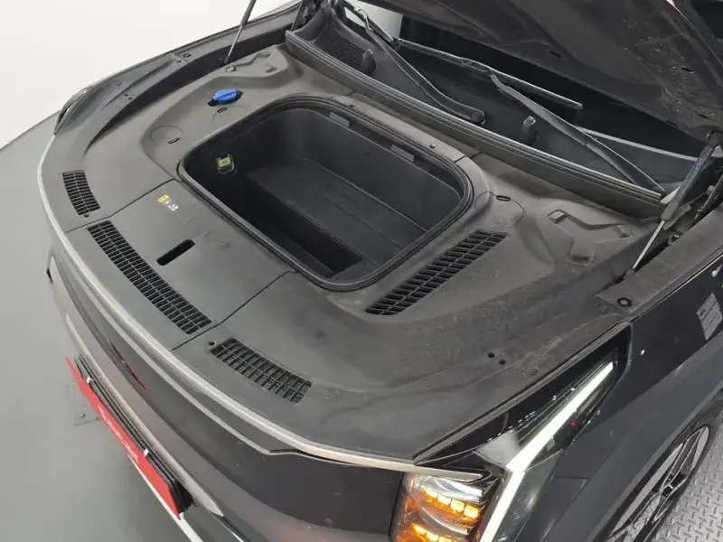 2023 Kia EV9 с пробегом 80 997 км