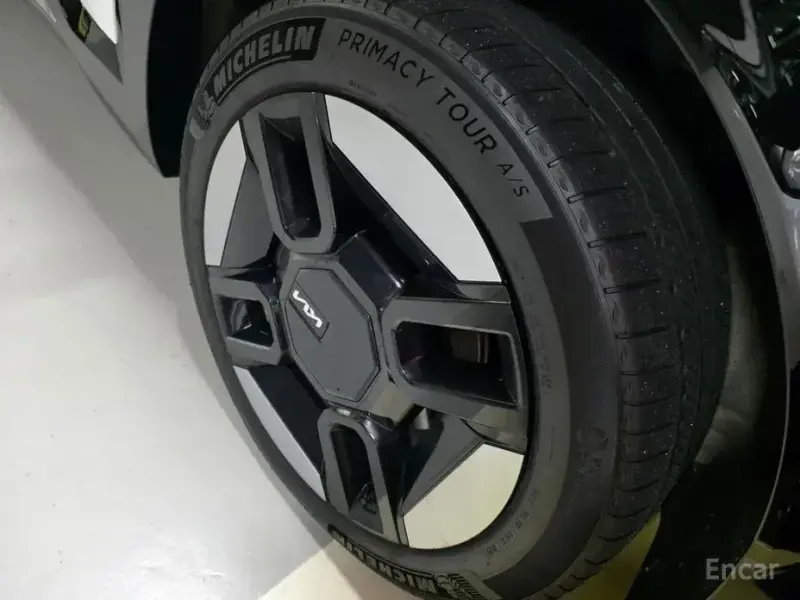 2023 Kia EV9 с пробегом 63 000 км