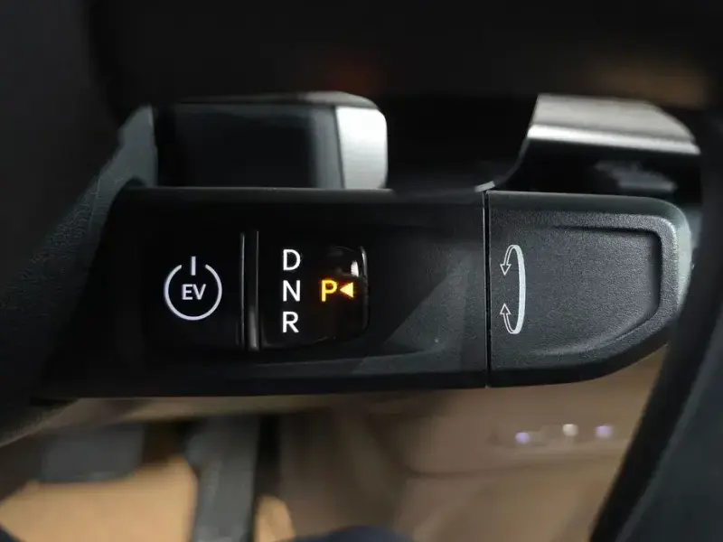 2023 Kia EV9 с пробегом 80 997 км
