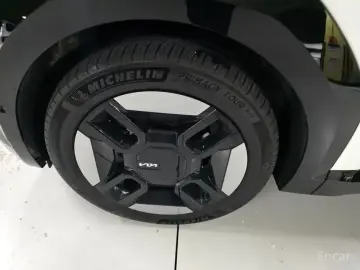 2023 Kia EV9 с пробегом 63 000 км