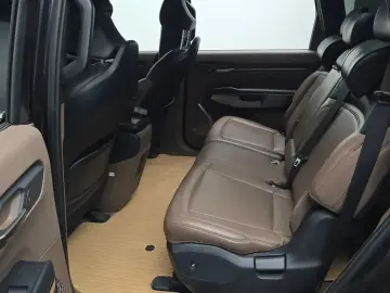 2023 Kia EV9 с пробегом 80 997 км