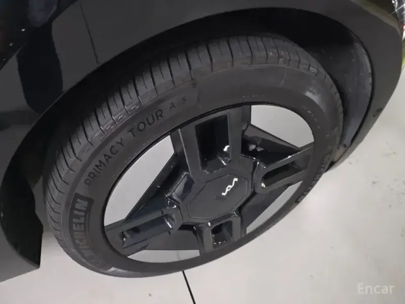 2023 Kia EV9 с пробегом 63 000 км