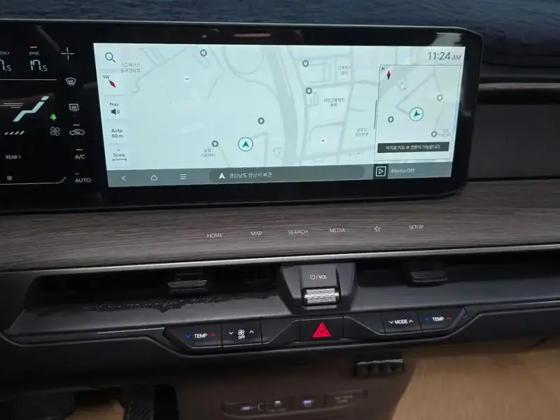2023 Kia EV9 с пробегом 80 997 км
