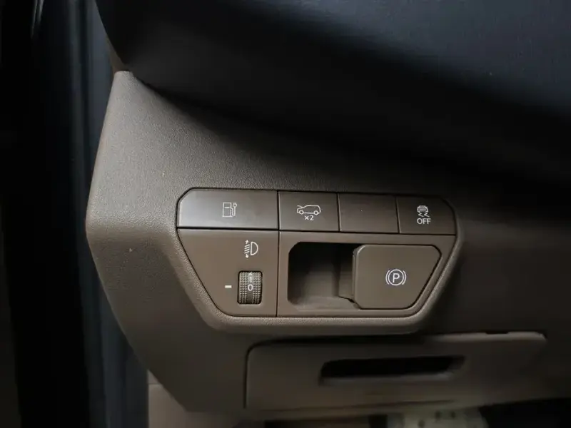 2023 Kia EV9 с пробегом 80 997 км