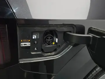 2023 Kia EV9 с пробегом 80 997 км