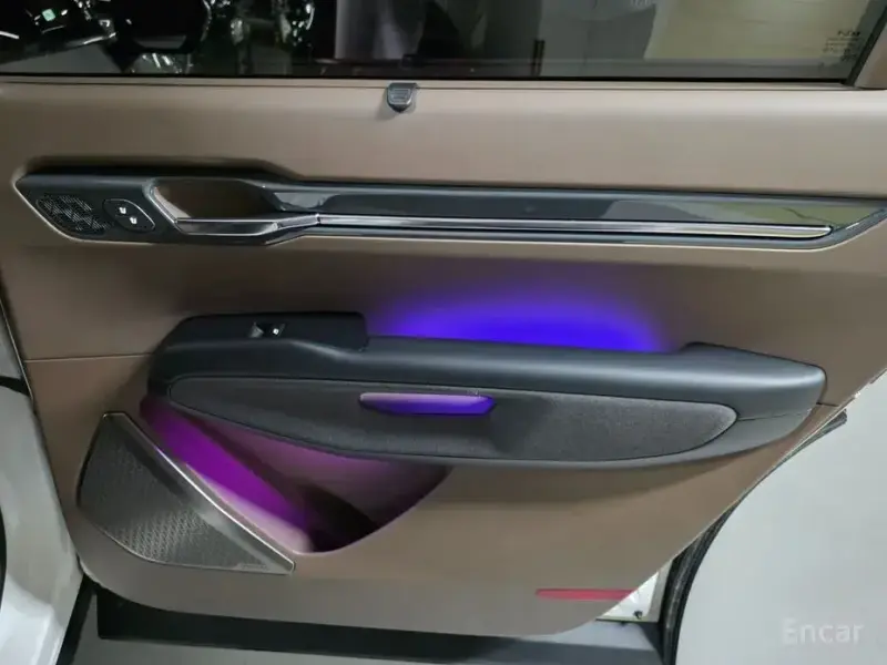 2023 Kia EV9 с пробегом 63 000 км