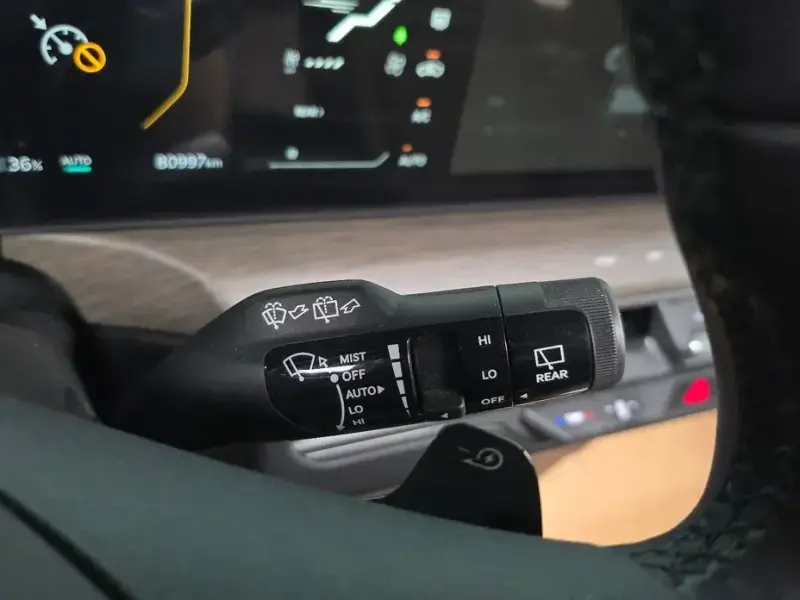 2023 Kia EV9 с пробегом 80 997 км