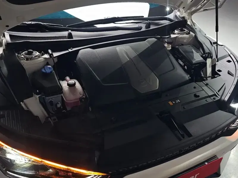 2023 Kia EV6 с пробегом 75 326 км