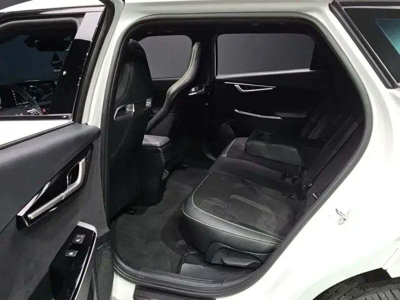 2023 Kia EV6 с пробегом 75 326 км