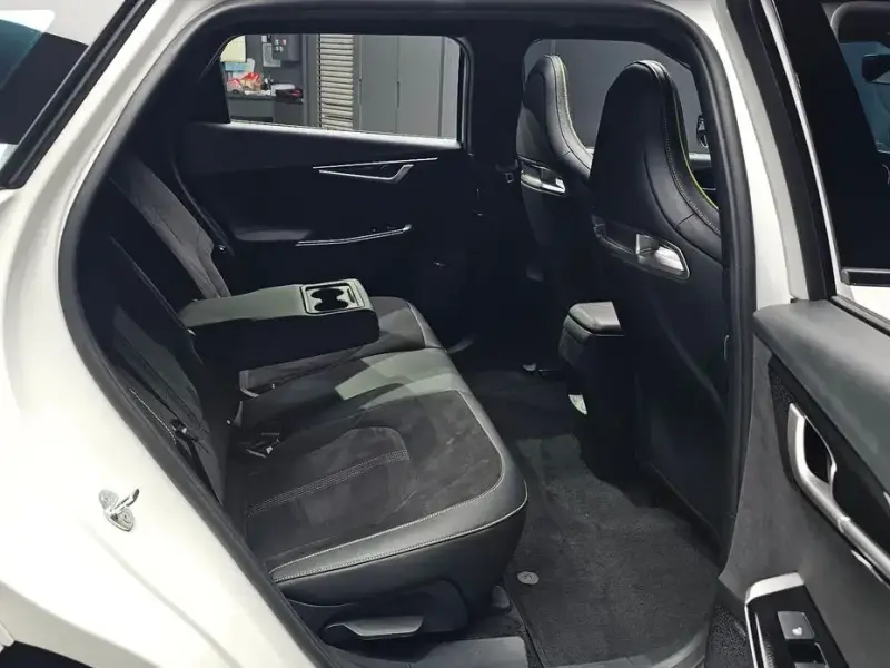 2023 Kia EV6 с пробегом 75 326 км