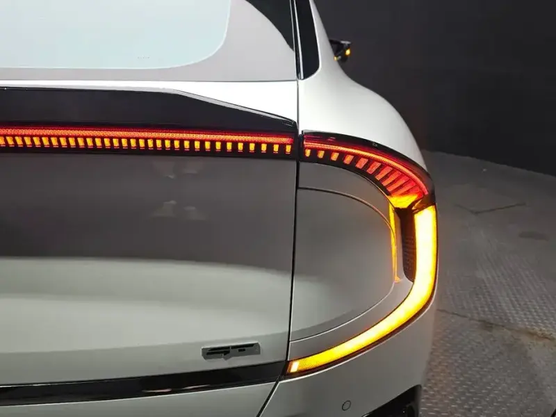 2023 Kia EV6 с пробегом 75 326 км