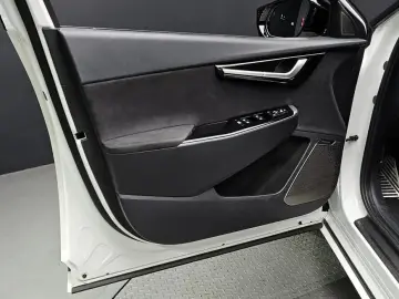 2023 Kia EV6 с пробегом 75 326 км