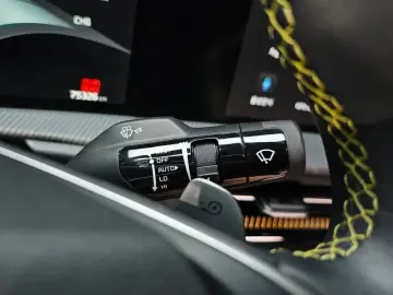 2023 Kia EV6 с пробегом 75 326 км