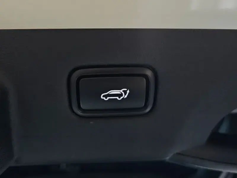 2023 Kia EV6 с пробегом 75 326 км