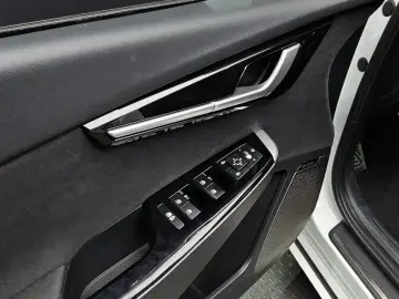 2023 Kia EV6 с пробегом 75 326 км