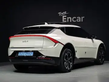2022 Kia EV6 с пробегом 80 729 км