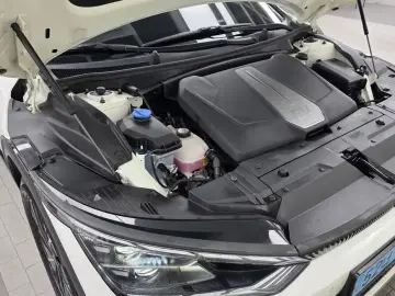 2022 Kia EV6 с пробегом 80 729 км