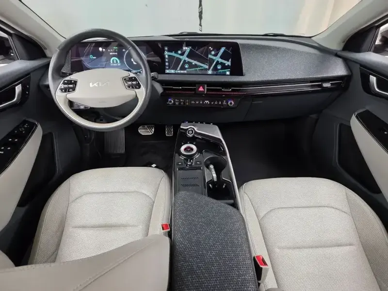 2022 Kia EV6 с пробегом 80 729 км