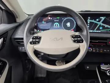 2022 Kia EV6 с пробегом 80 729 км