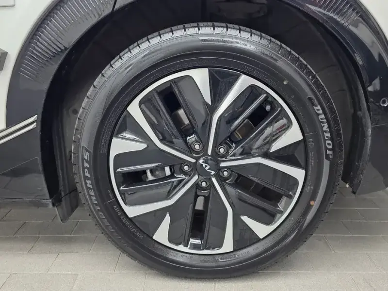 2022 Kia EV6 с пробегом 80 729 км