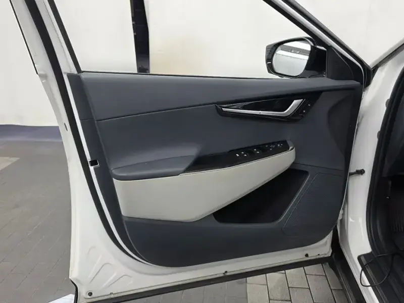 2022 Kia EV6 с пробегом 80 729 км
