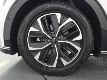 2023 Kia EV6 с пробегом 84 420 км