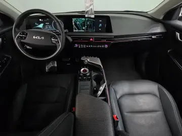 2023 Kia EV6 с пробегом 84 420 км