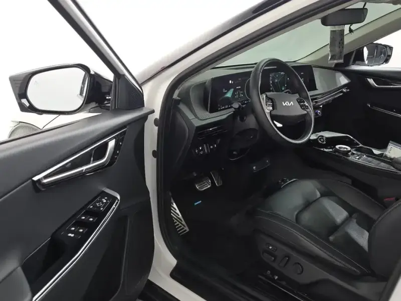 2023 Kia EV6 с пробегом 84 420 км
