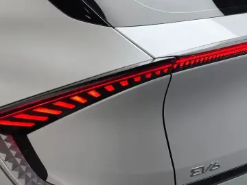 2023 Kia EV6 с пробегом 84 420 км