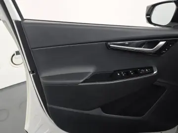 2023 Kia EV6 с пробегом 84 420 км