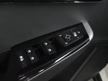 2023 Kia EV6 с пробегом 84 420 км