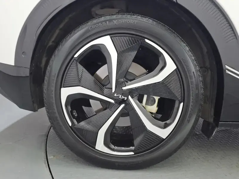 2022 Kia EV6 с пробегом 91 567 км